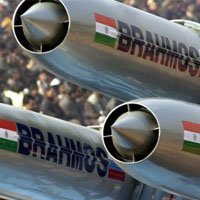 Оренбург на МАКС-2015: партнеры из Индии оценили ракету «БраМос»