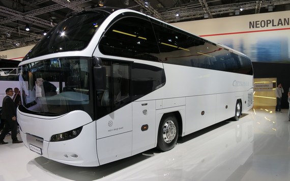 ВТБ Лизинг передал ФК «Динамо-Москва» автобус NEOPLAN