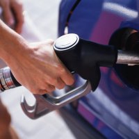Оренбург вышел из списка городов с самым дорогим бензином в ПФО