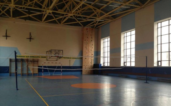 В Оренбургской области в школах 25 муниципалитетов ремонтируют спортзалы