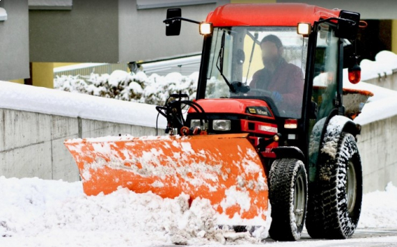 Паслер призвал активнее убирать улицы Оренбуржья от снега
