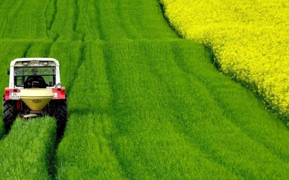 Фермеры Оренбуржья выполнили план по обновлению тракторов на 80,5 %