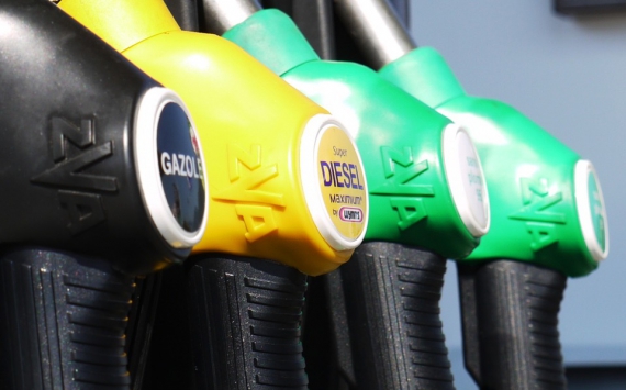 В Оренбуржье цены на бензин упали на несколько копеек